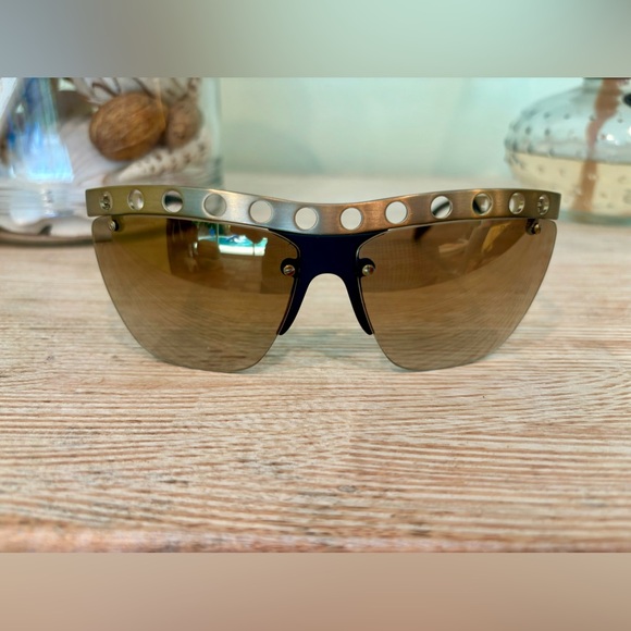 Prada Sunglasses with Case - Picture 6 of 9